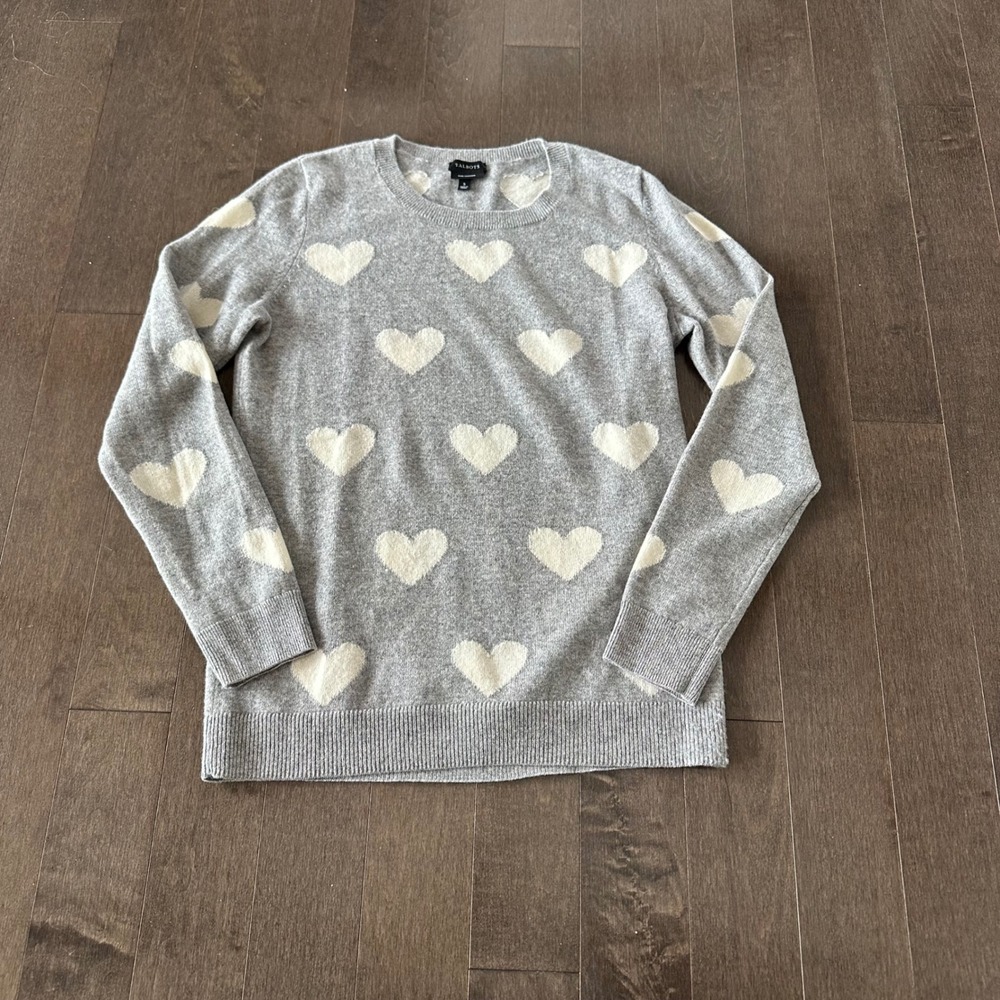 Talbots Cashmere Heart Sweater Twee Coquette Feminine Romantic Gray Cream‎ S